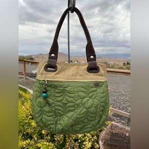 Vintage FOSSIL KEY-PER Green Nylon Quilted Floral Toto Hobo Shoulder Bag USED.